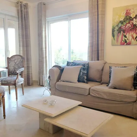 Maison Marilia Hébergement de vacances *